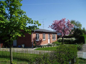 Holiday Home close to the woods Louis Nielsensvej 098611